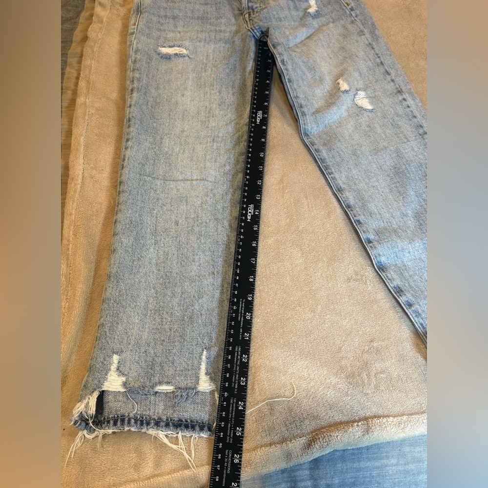 Pistola distressed light wash jeans, ladies size 25 disstressed at hem - Picture 6 of 12